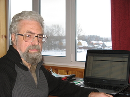 Yulij S Il'yashenko in his winter country house in Russia, January 2009; photograph by Helen Il'yashenko