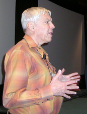 Steve Smale delivers the Jürgen Moser Lecture; photograph by Bernd Krauskopf